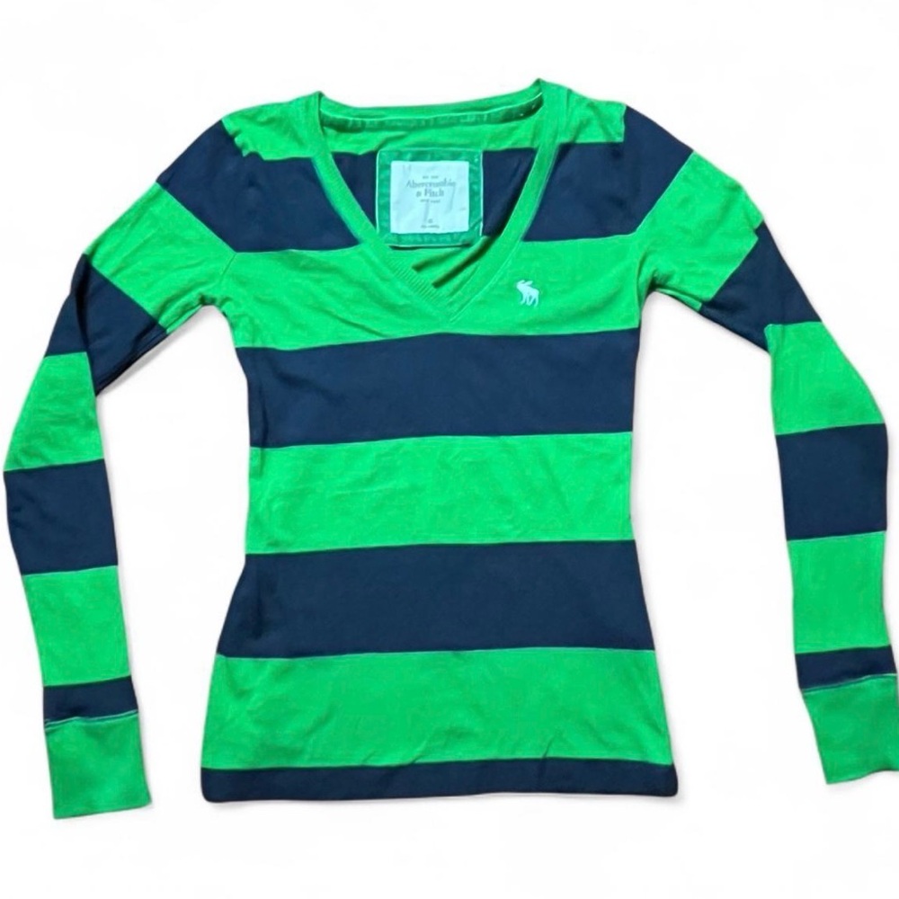 Vintage Abercrombie and Fitch long sleeve V Neck